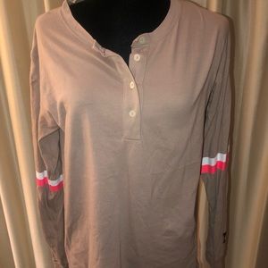 victoria secret PINK graphic shirt xs